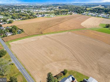 133 SPRECHER ROAD, WILLOW STREET, PA 17584