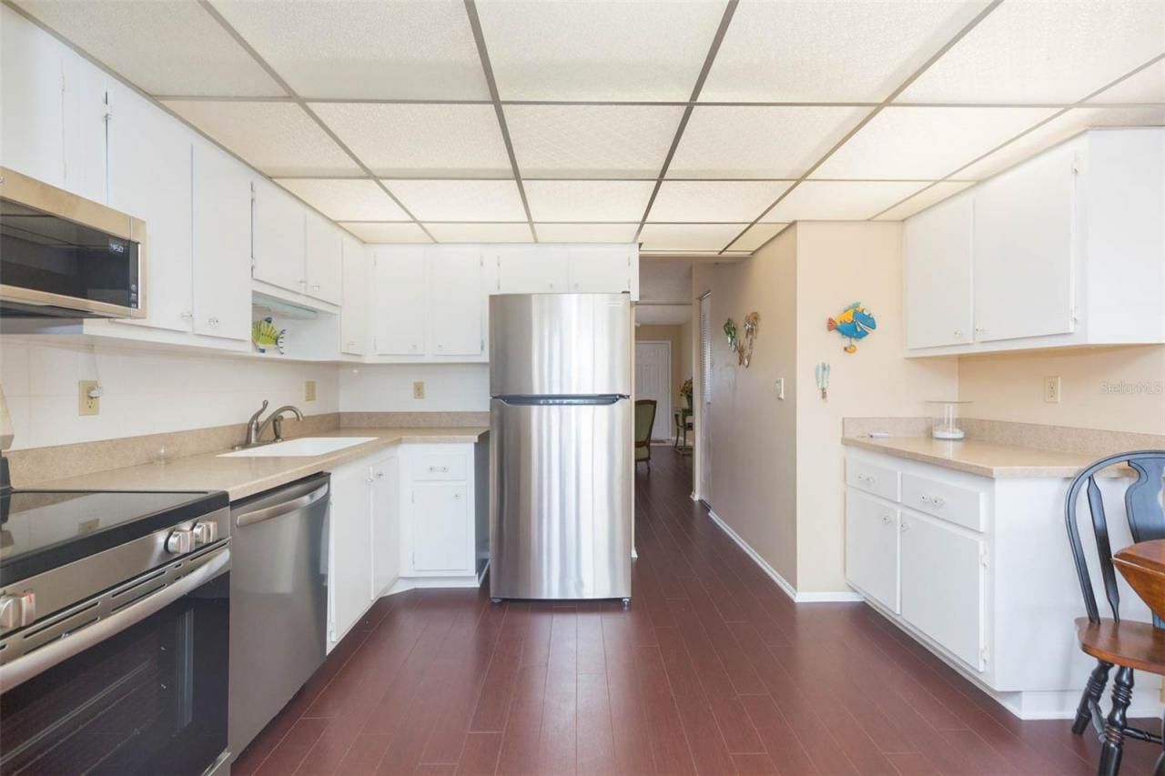 315 30 Avenue W, Unit B201, Bradenton, FL 34205 Photo