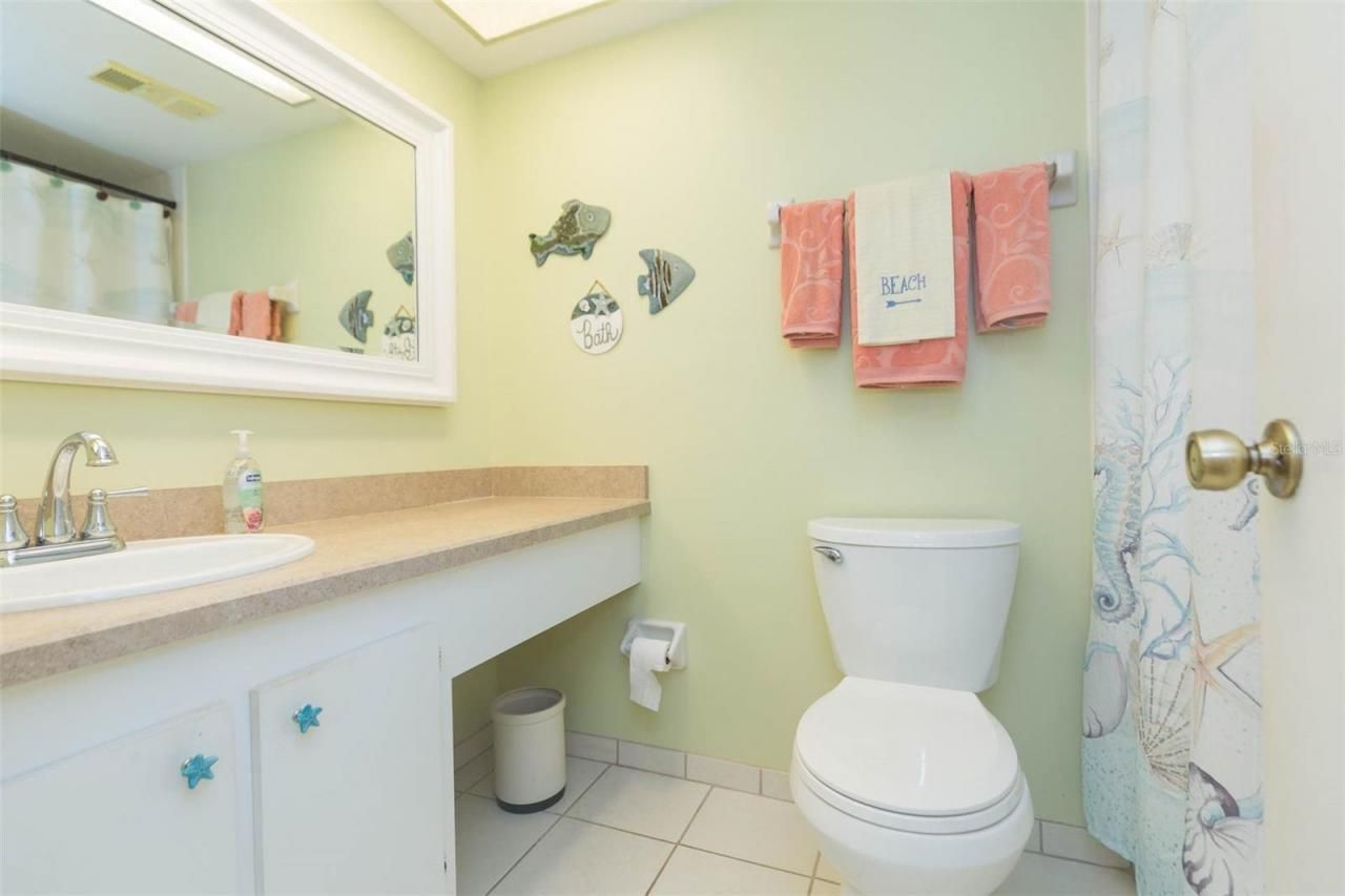 315 30 Avenue W, Unit B201, Bradenton, FL 34205 Photo