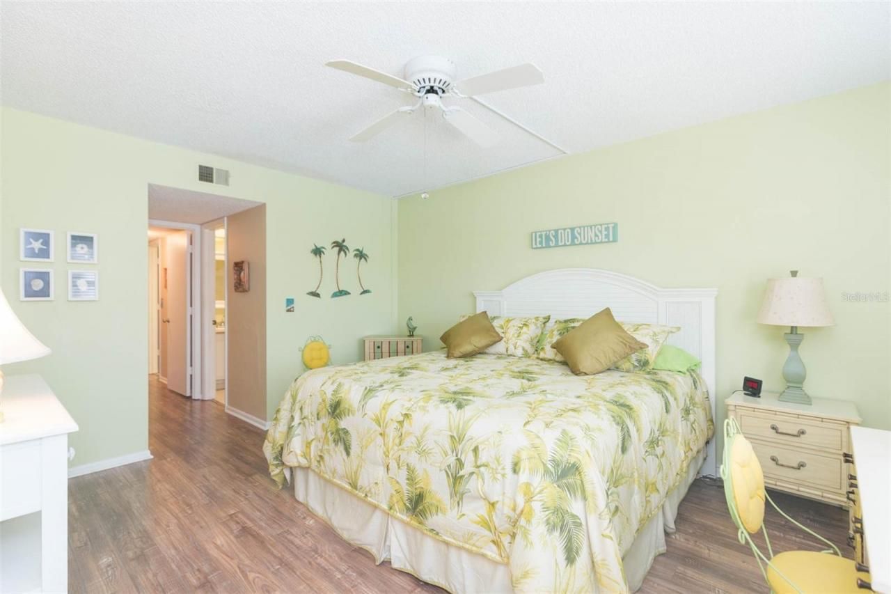 315 30 Avenue W, Unit B201, Bradenton, FL 34205 Photo