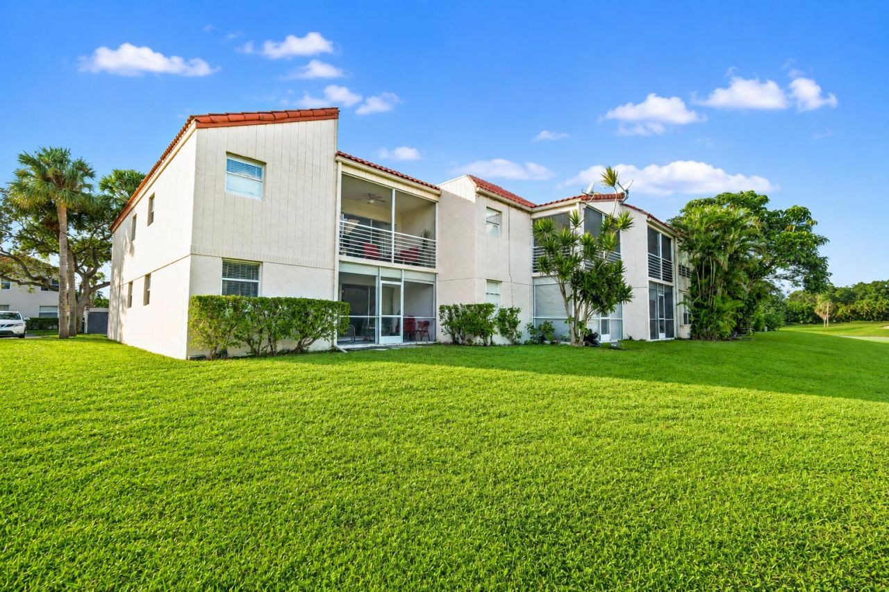7410 Woodmont Terrace, Unit 109, Tamarac, FL 33321 Photo