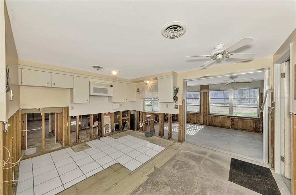 105 Crestview Drive, Englewood, FL 34223 Photo