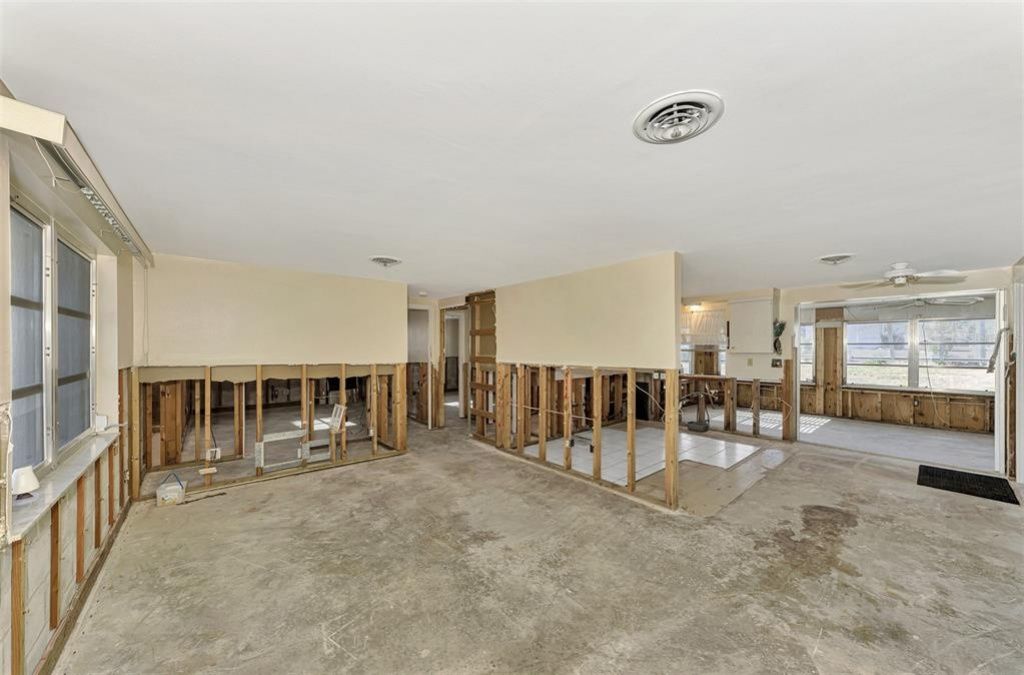 105 Crestview Drive, Englewood, FL 34223 Photo