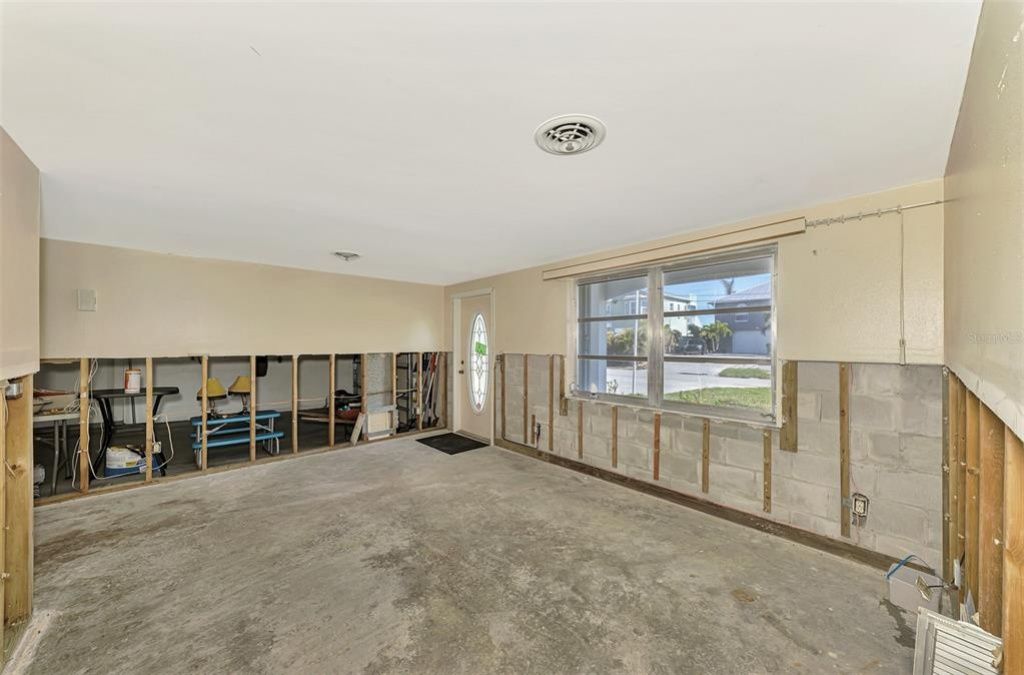 105 Crestview Drive, Englewood, FL 34223 Photo