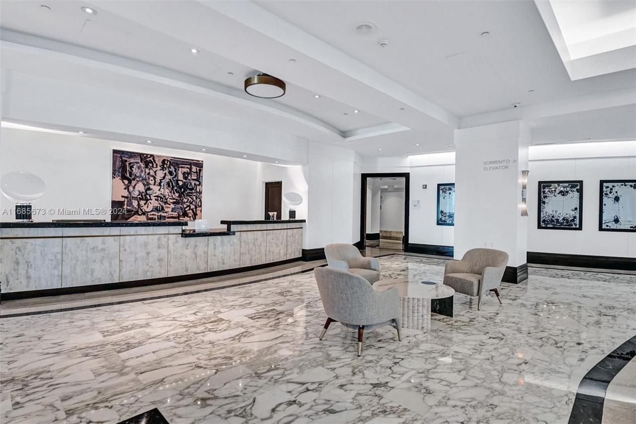 4391 Collins Ave, Unit 915, Miami Beach, FL 33140 Photo