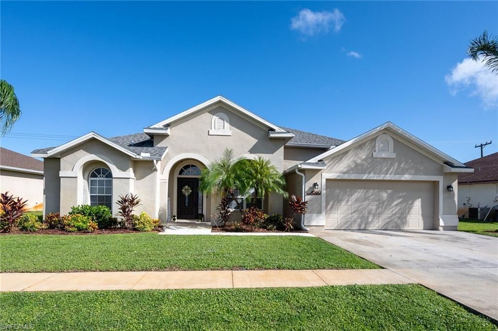 4560 Varsity Cir, Lehigh Acres, FL 33971 Photo