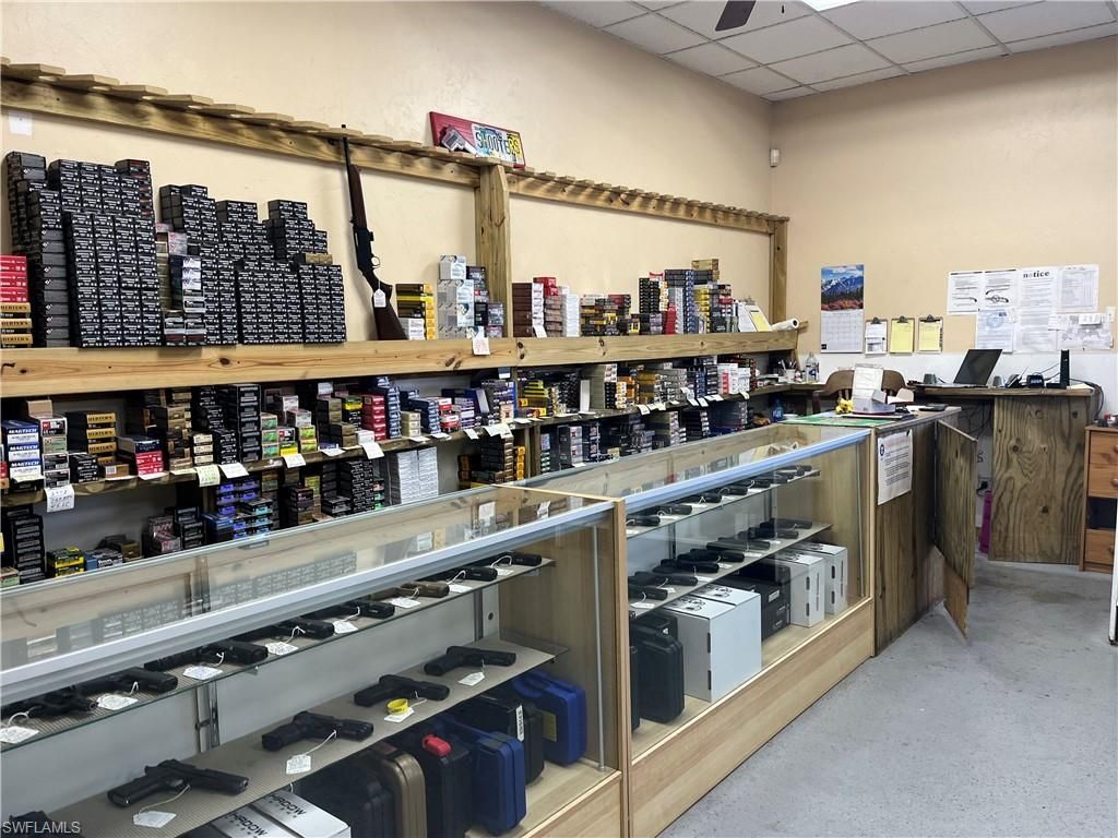 3310-3330 Hanson St, Fort Myers, FL 33916 Photo