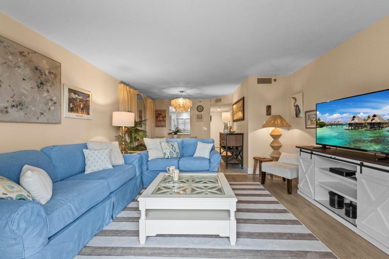 1001 Benjamin Franklin Drive, Unit 512, Sarasota, FL 34236 Photo