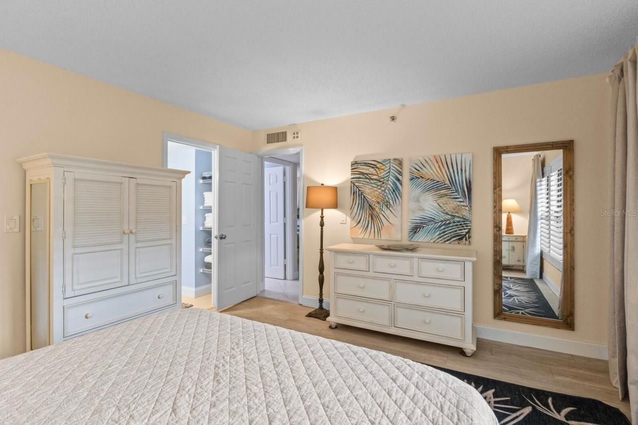 1001 Benjamin Franklin Drive, Unit 512, Sarasota, FL 34236 Photo