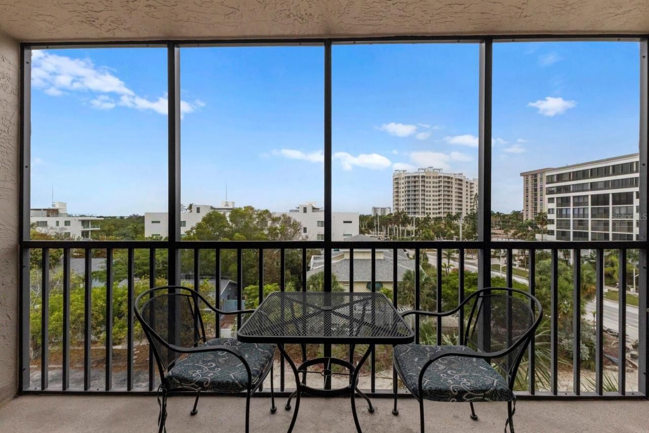 1001 Benjamin Franklin Drive, Unit 512, Sarasota, FL 34236 Photo