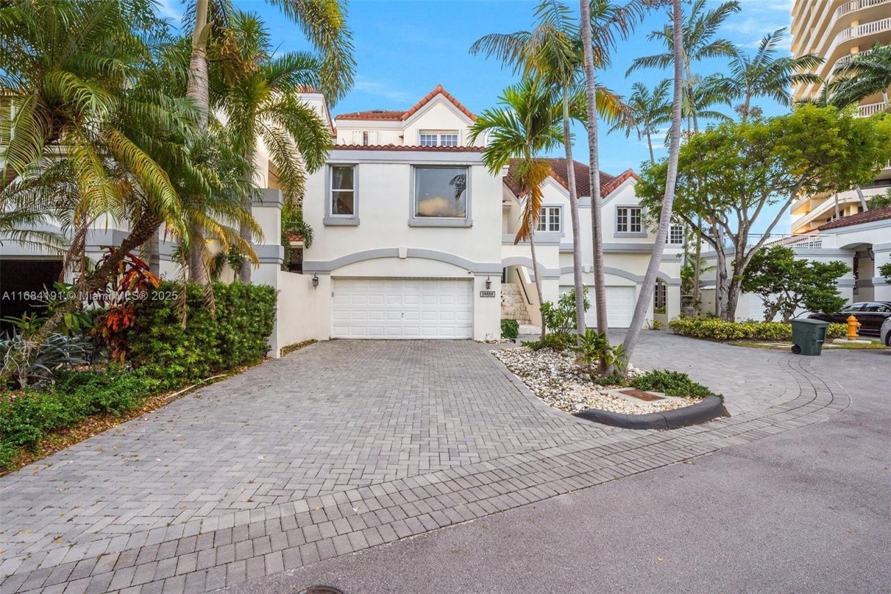 19555 NE 37th Ave, Aventura, FL 33180 Photo