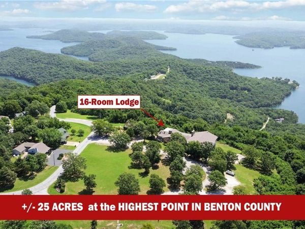 12483 Lodge Drive, Garfield, AR 72732