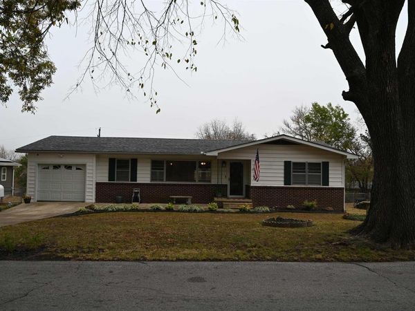 203 Glenview, Harrison, AR 72601