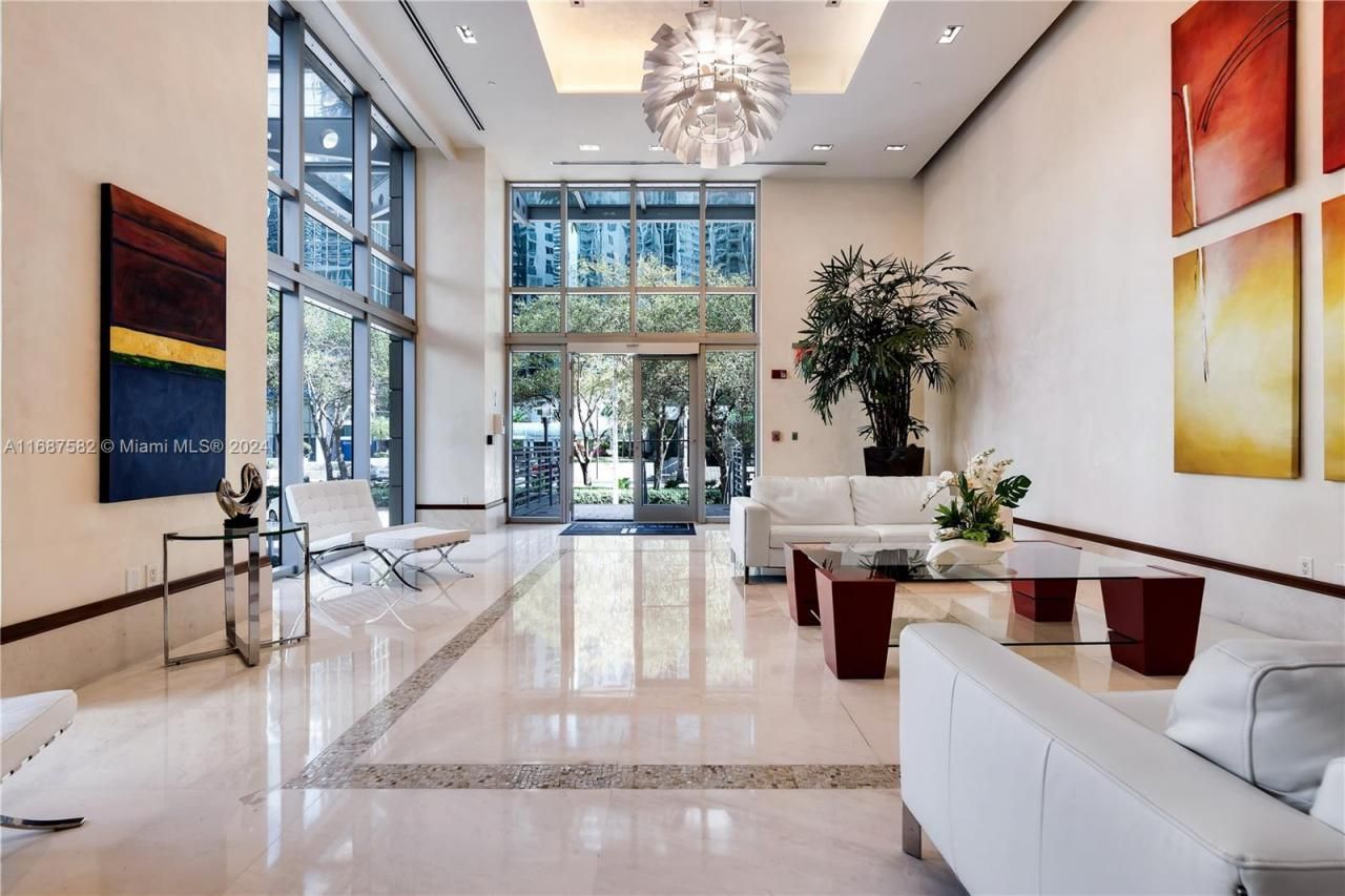 1060 Brickell Ave, Unit 409, Miami, FL 33131 Photo