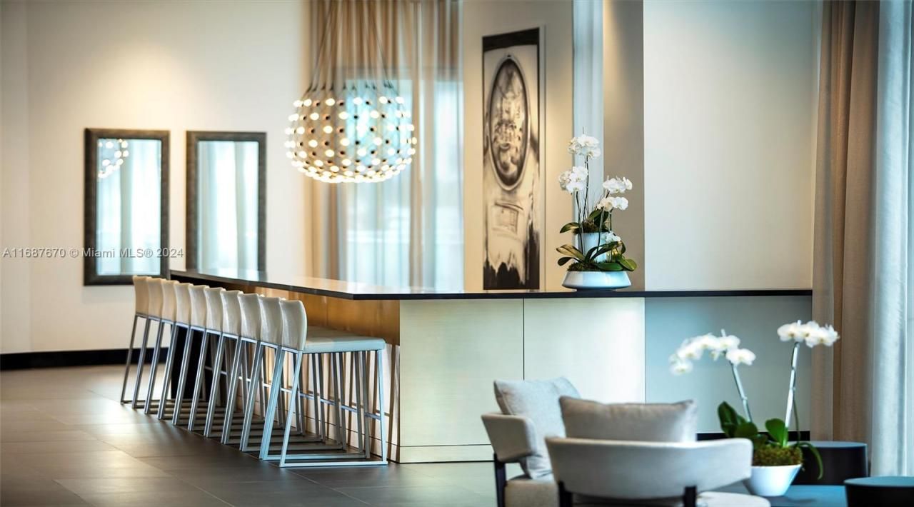 851 NE 1st Ave, Unit PH 5112, Miami, FL 33132 Photo