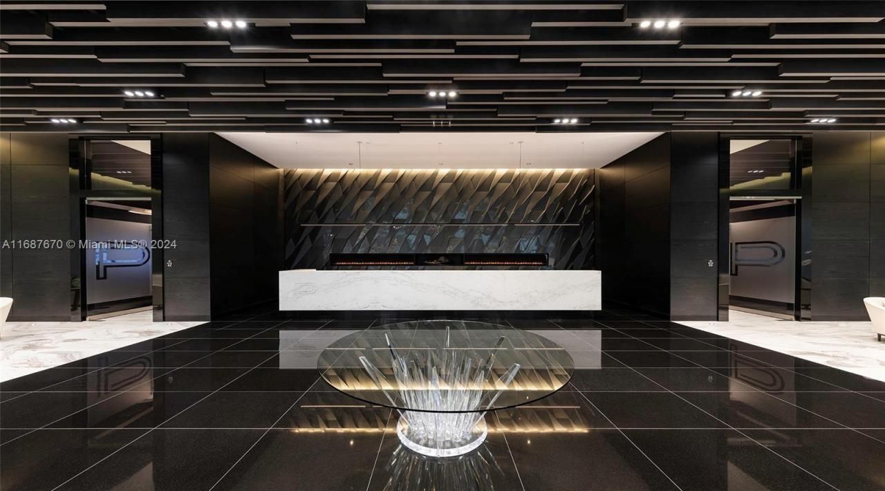 851 NE 1st Ave, Unit PH 5112, Miami, FL 33132 Photo