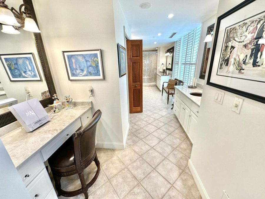 Property Image 100