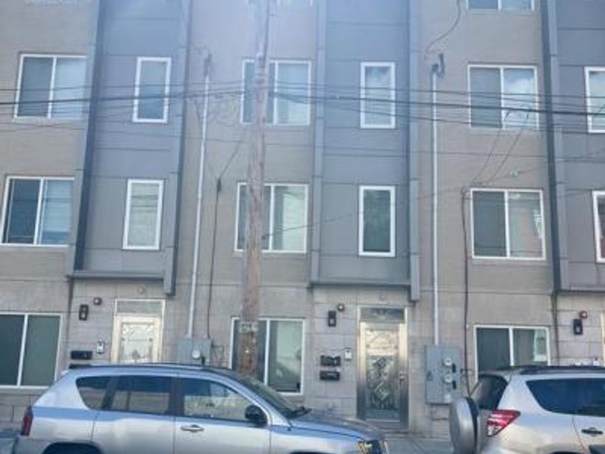 1000 Mount Vernon Street, Philadelphia, PA 19123 Main Photo