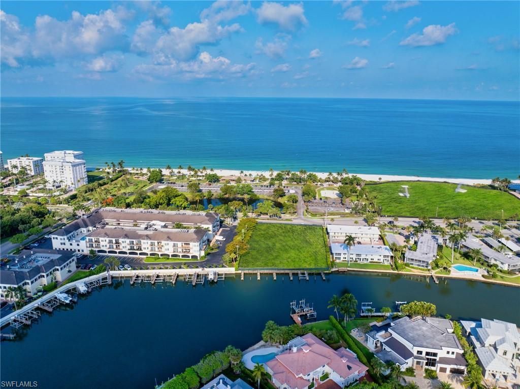 1500 Gulf Shore Blvd N, Naples, FL 34102 Photo