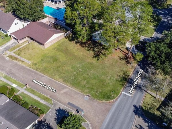 200 Harwell Drive, Lafayette, LA 70503