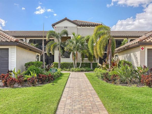 5710 PALMER CIRCLE, Unit 201, BRADENTON, FL 34211