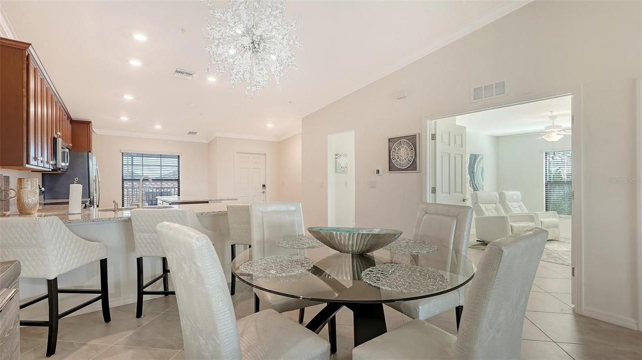 5710 Palmer Circle, Unit 201, Bradenton, FL 34211 Photo