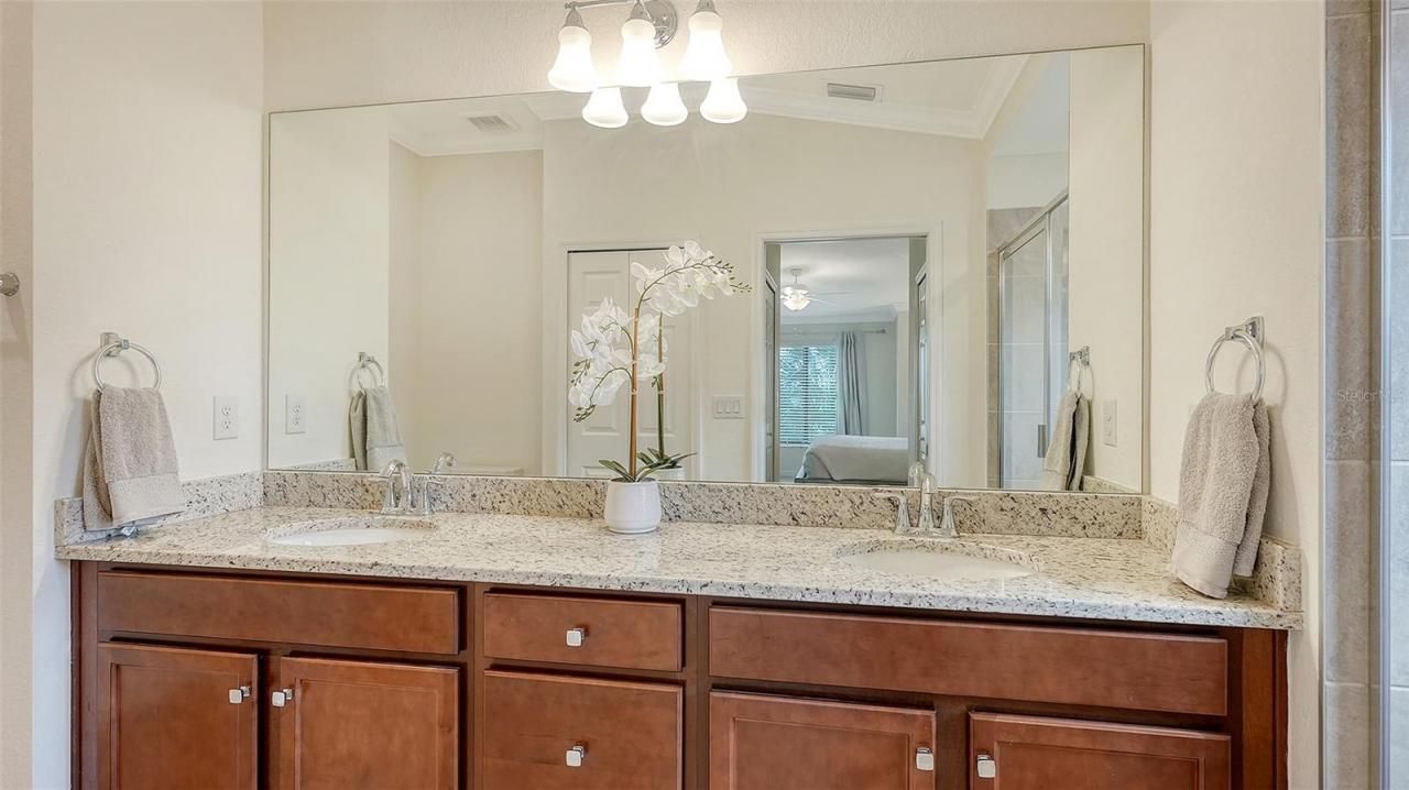 5710 Palmer Circle, Unit 201, Bradenton, FL 34211 Photo