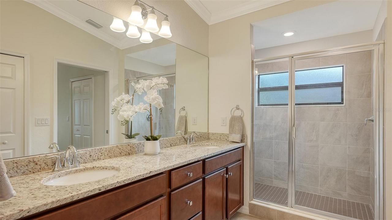 5710 Palmer Circle, Unit 201, Bradenton, FL 34211 Photo