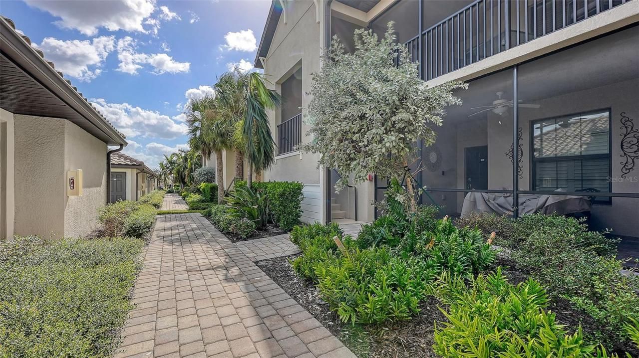 5710 Palmer Circle, Unit 201, Bradenton, FL 34211 Photo
