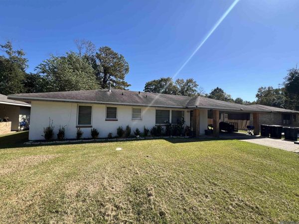 8860 Sharon Hills St, Baton Rouge, LA 70811