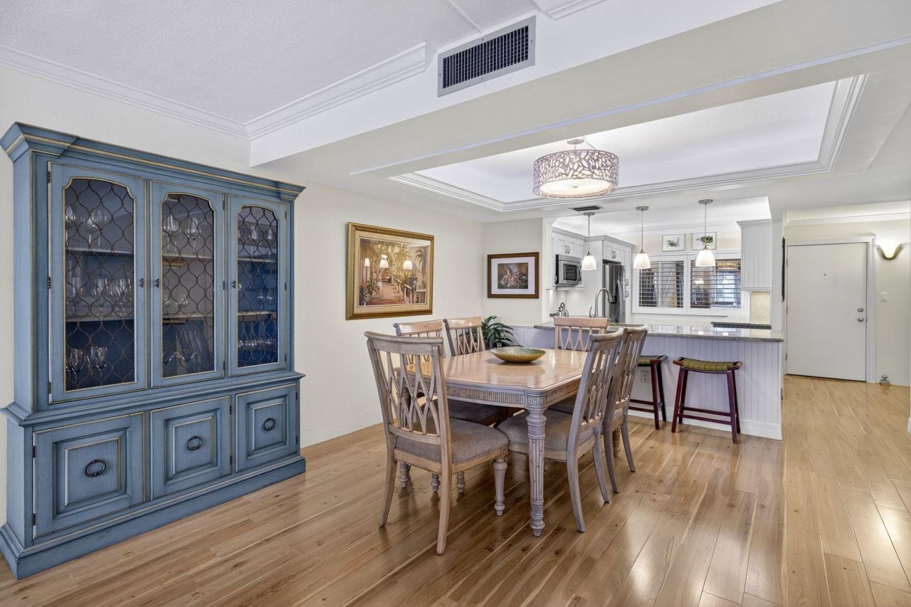 200 Periwinkle Way, Unit 232, Sanibel, FL 33957 Photo