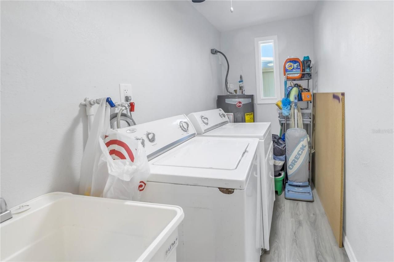 1905 Minnesota Avenue, Bradenton, FL 34207 Photo