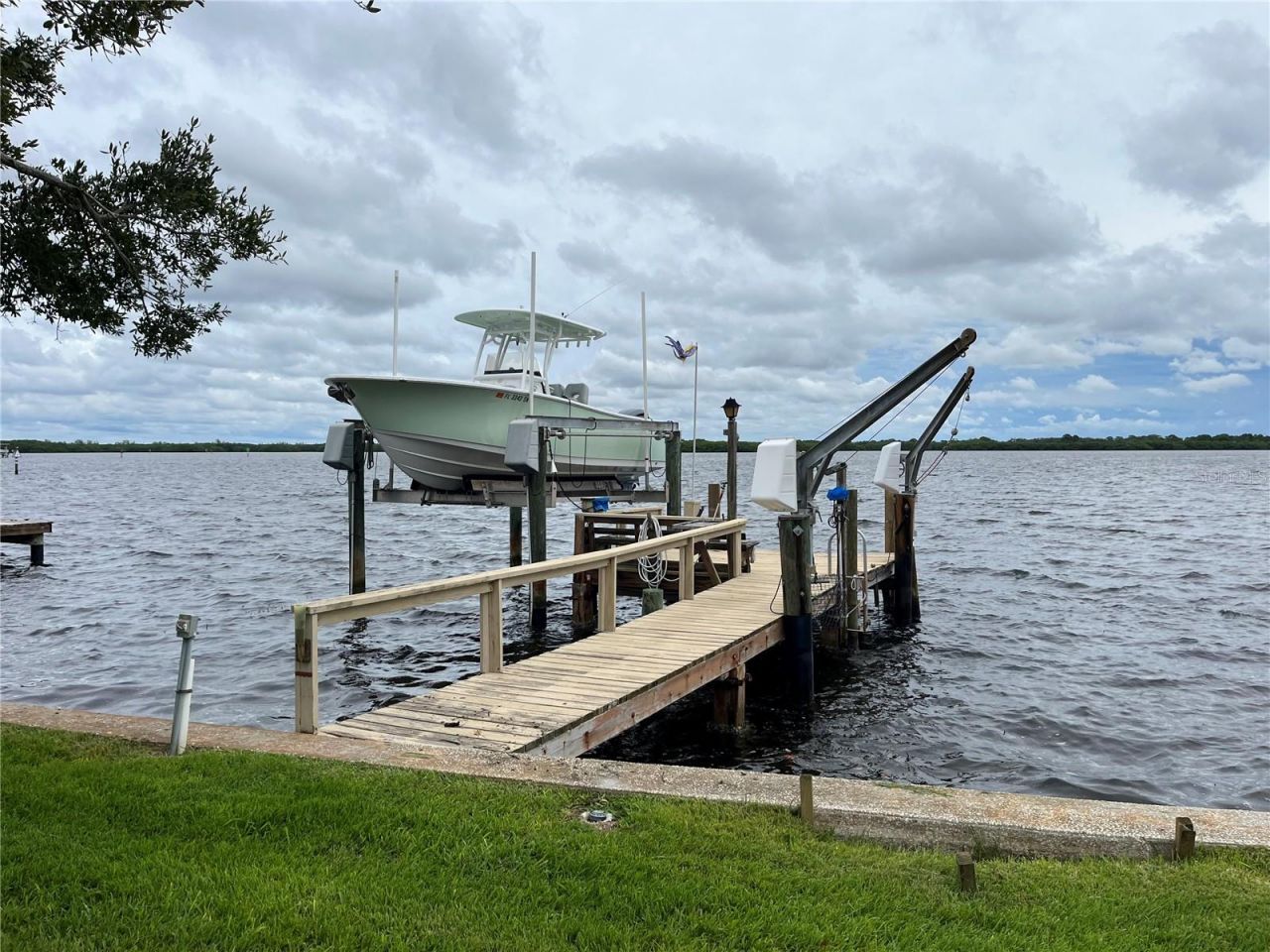 6151 Bayou Grande Boulevard Ne, Saint Petersburg, FL 33703 Photo