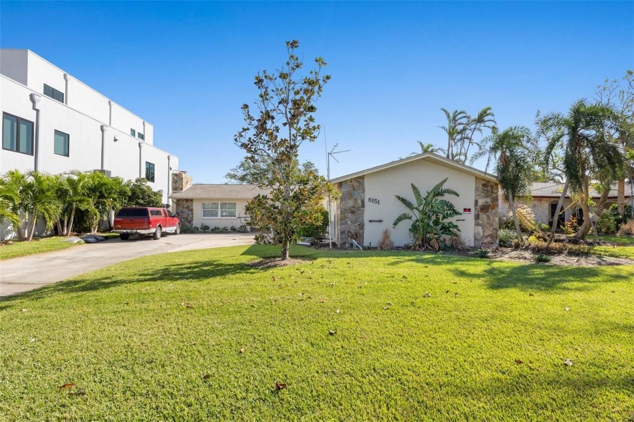 6151 Bayou Grande Boulevard Ne, Saint Petersburg, FL 33703 Photo