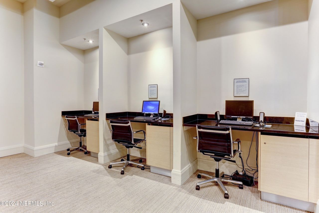 1431 Riverplace Boulevard, Unit 2602, Jacksonville, FL 32207 Photo