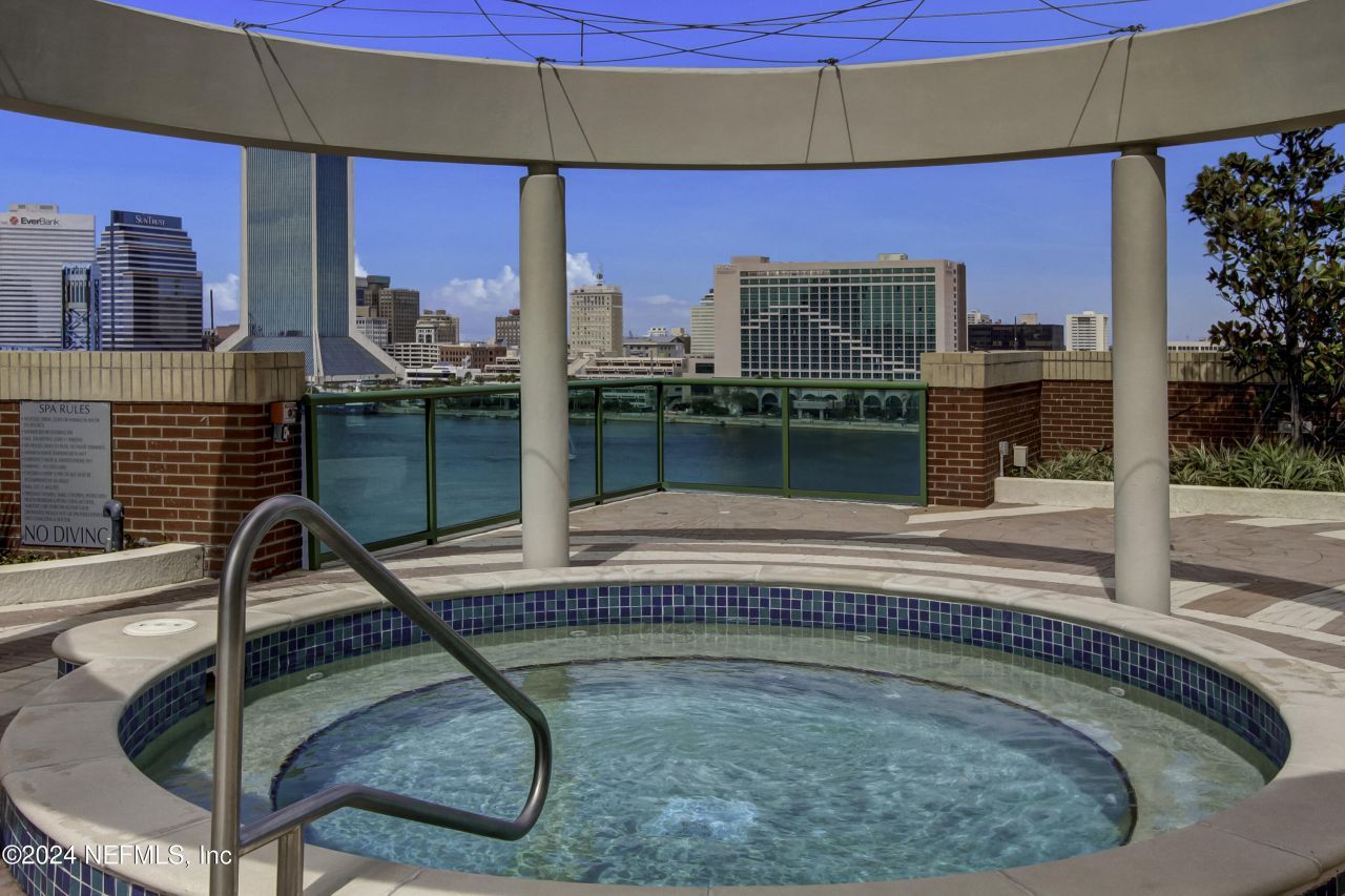 1431 Riverplace Boulevard, Unit 2602, Jacksonville, FL 32207 Photo