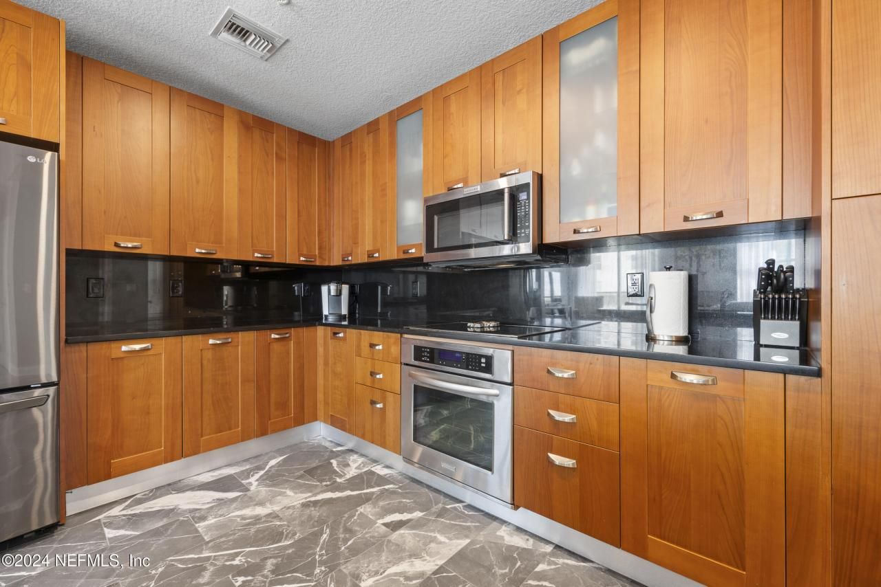 1431 Riverplace Boulevard, Unit 2602, Jacksonville, FL 32207 Photo