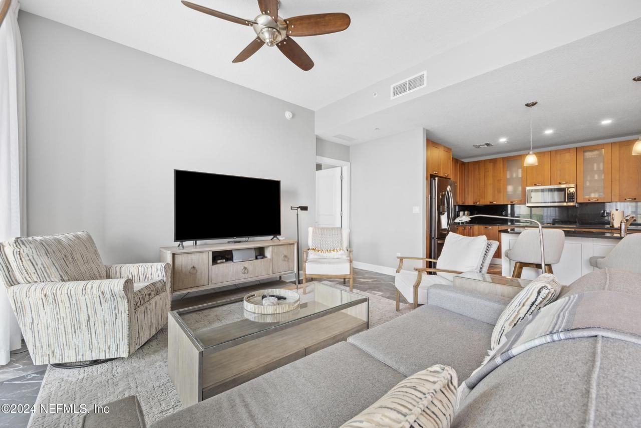 1431 Riverplace Boulevard, Unit 2602, Jacksonville, FL 32207 Photo