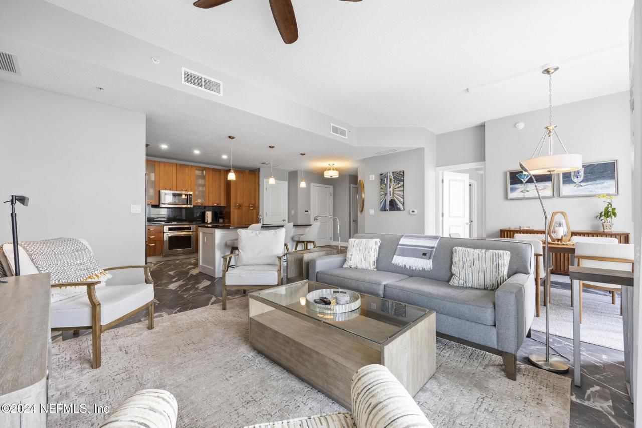 1431 Riverplace Boulevard, Unit 2602, Jacksonville, FL 32207 Photo