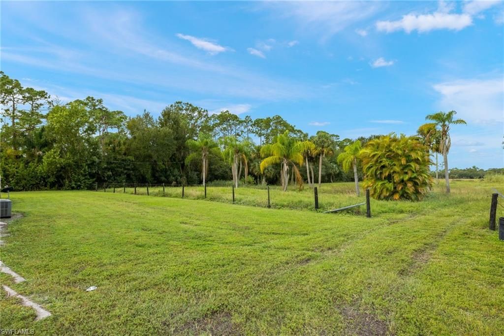 19651 State Road 31, North Fort Myers, FL 33917 Photo