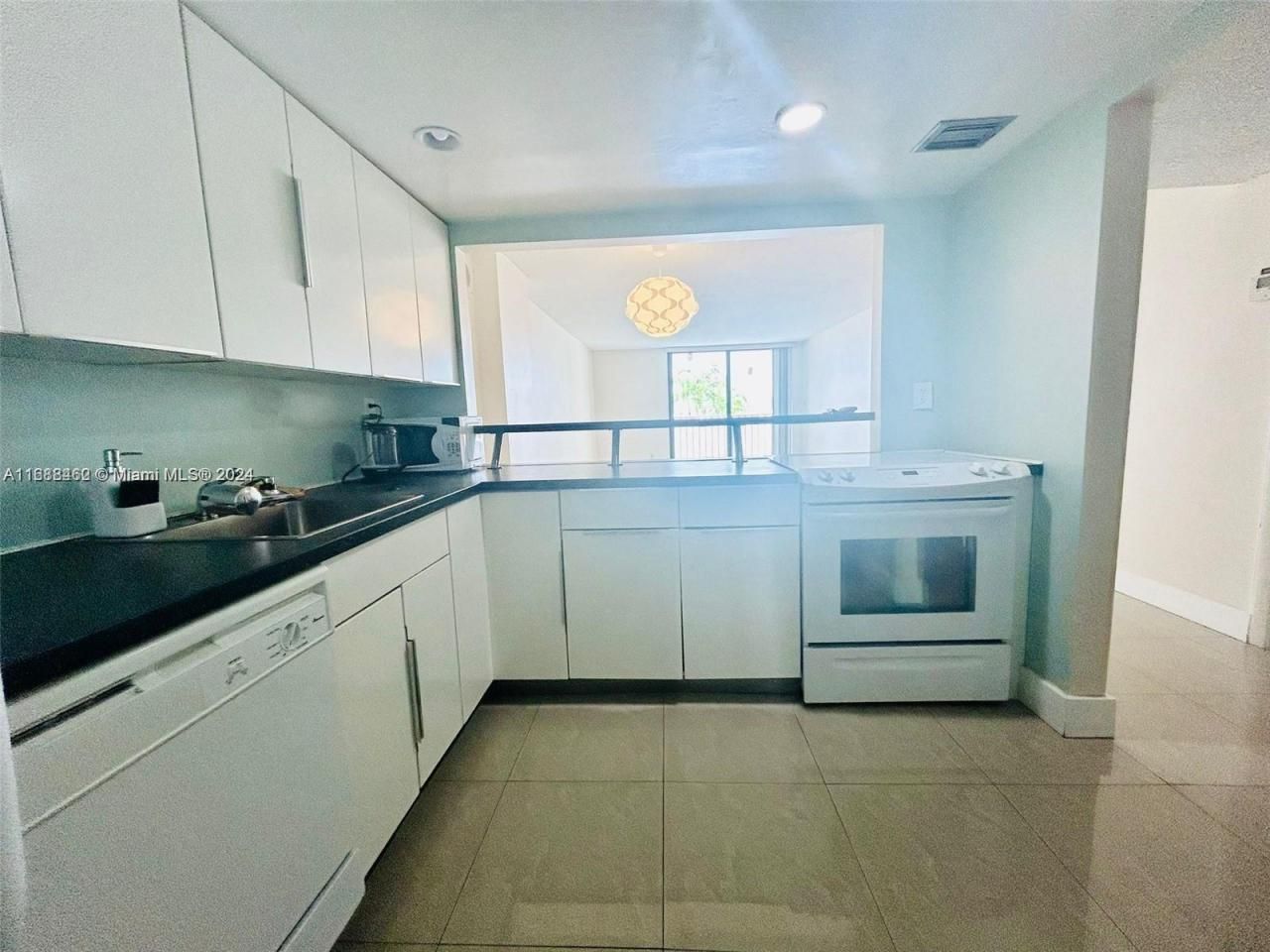 Please Call For Address, Unit 409, Miami Beach, FL 33140 Photo