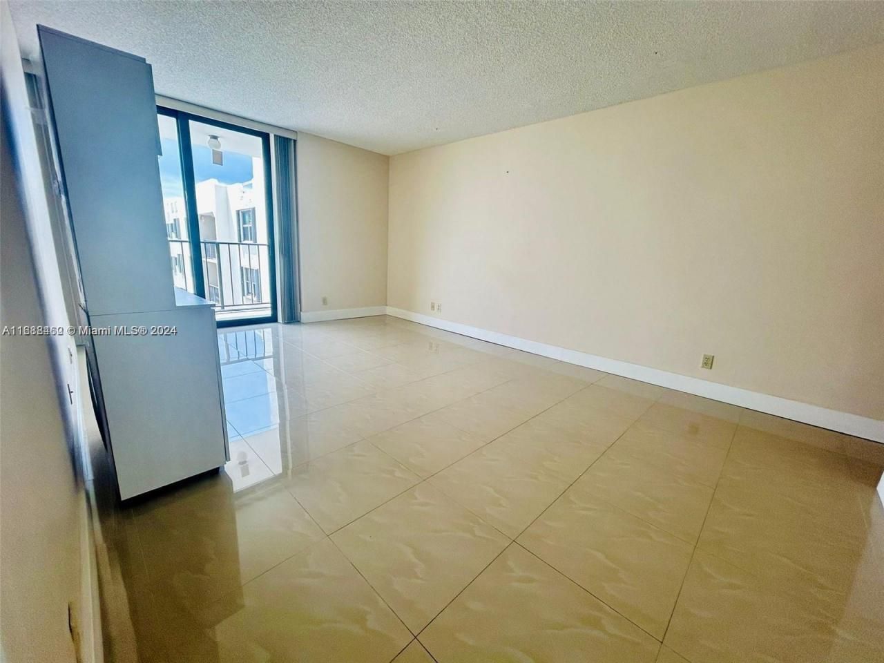 Please Call For Address, Unit 409, Miami Beach, FL 33140 Photo