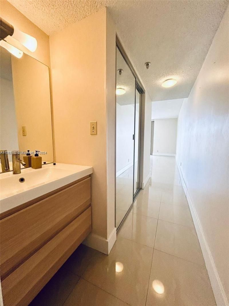 Please Call For Address, Unit 409, Miami Beach, FL 33140 Photo