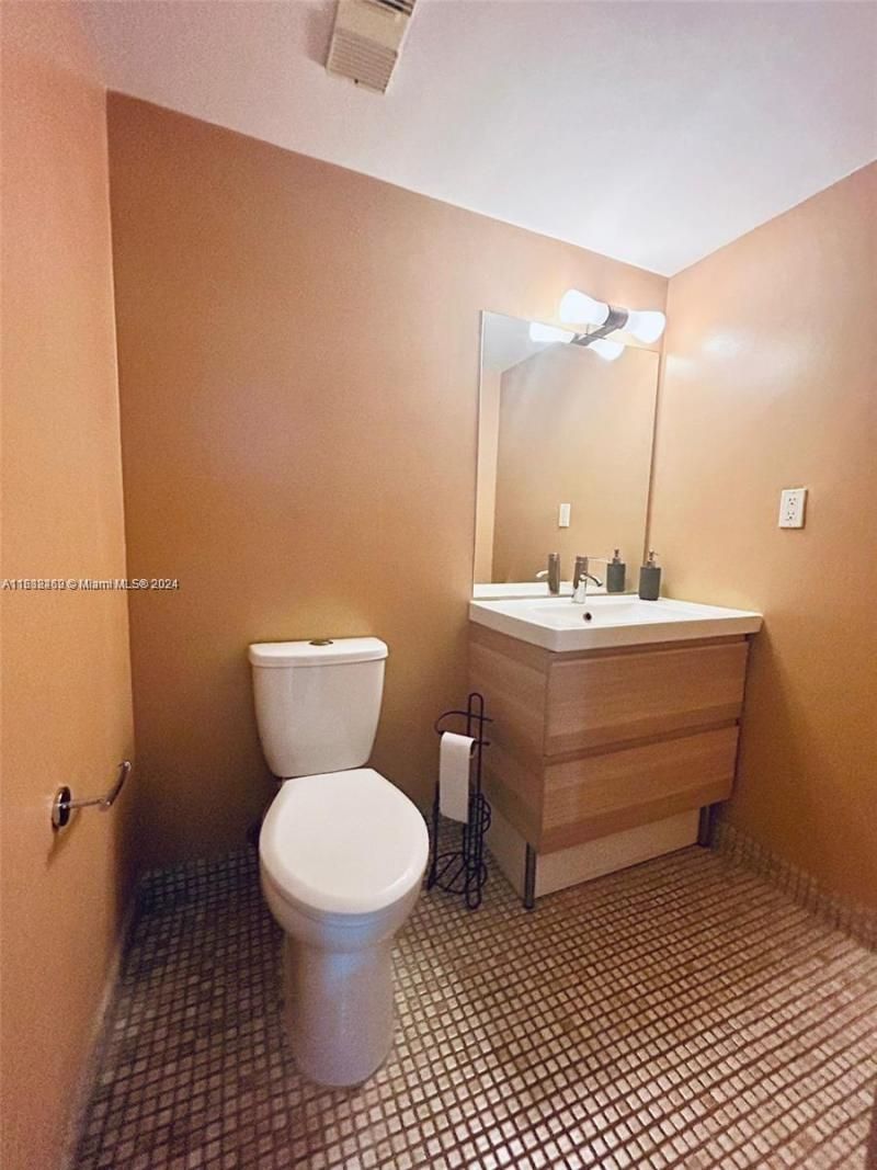 Please Call For Address, Unit 409, Miami Beach, FL 33140 Photo