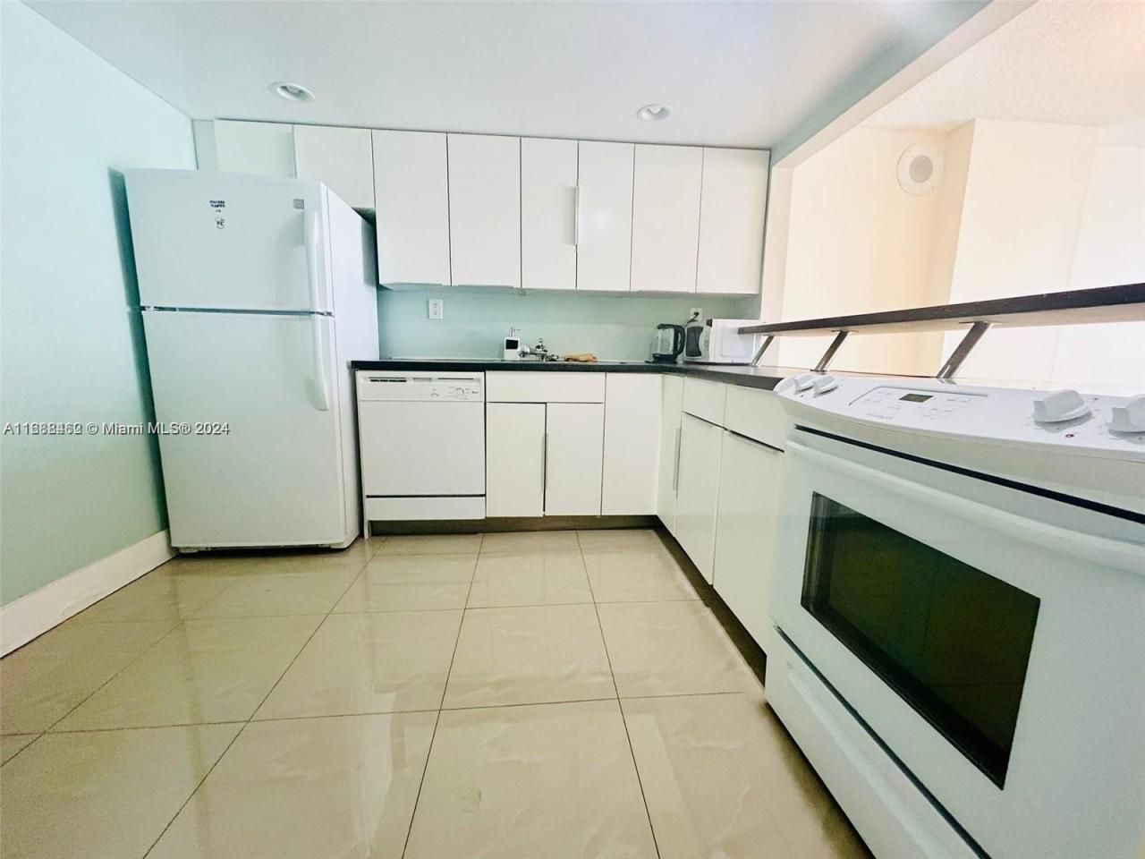 Please Call For Address, Unit 409, Miami Beach, FL 33140 Photo