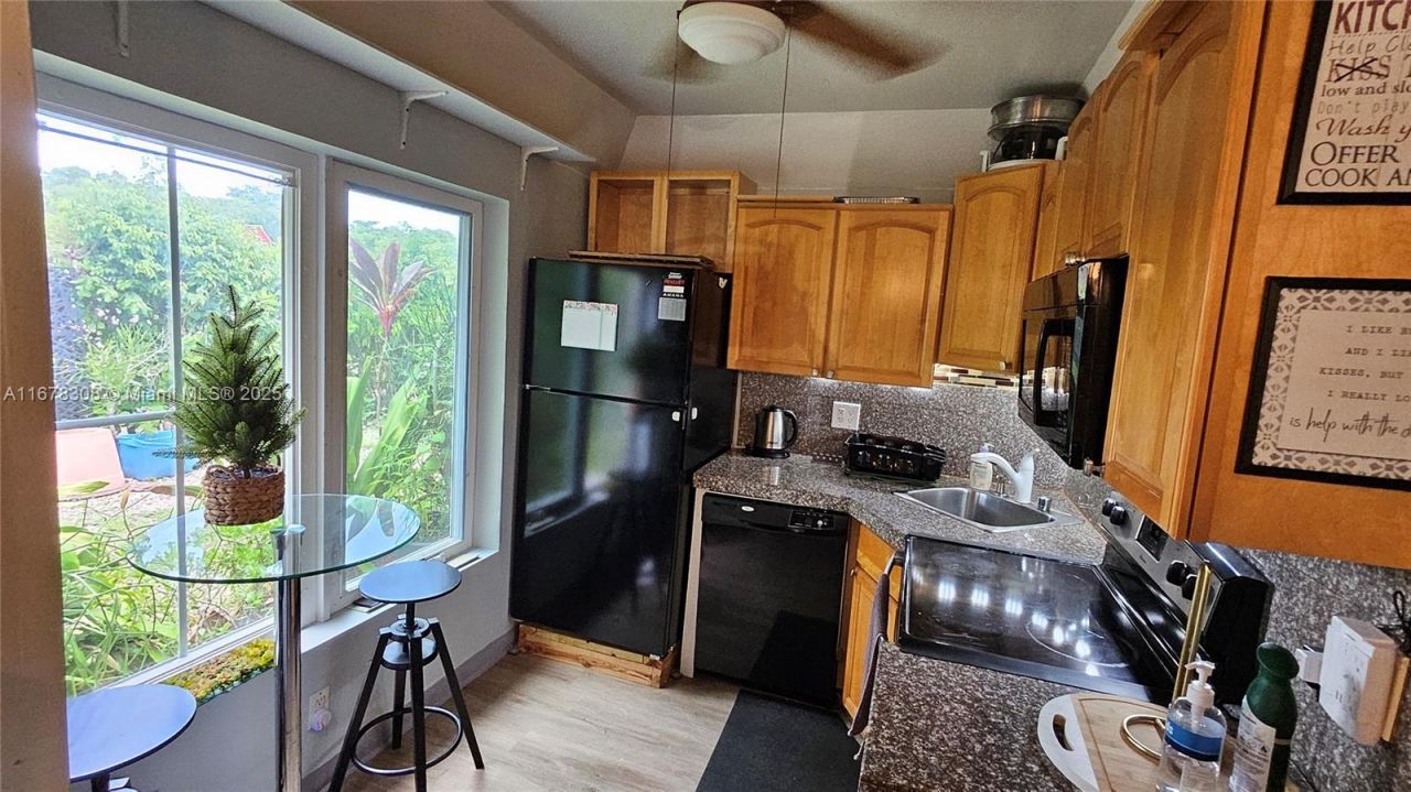 3600 SW S Le Jeune Rd, Unit 3600, Coral Gables, FL 33134 Photo