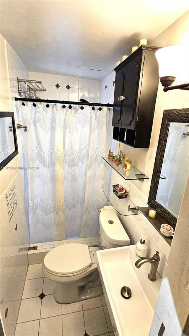 3600 SW S Le Jeune Rd, Unit 3600, Coral Gables, FL 33134 Photo