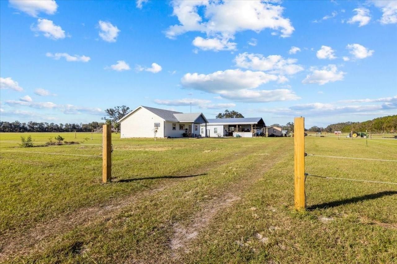 9271 NW 70 Street, Chiefland, FL 32626 Photo