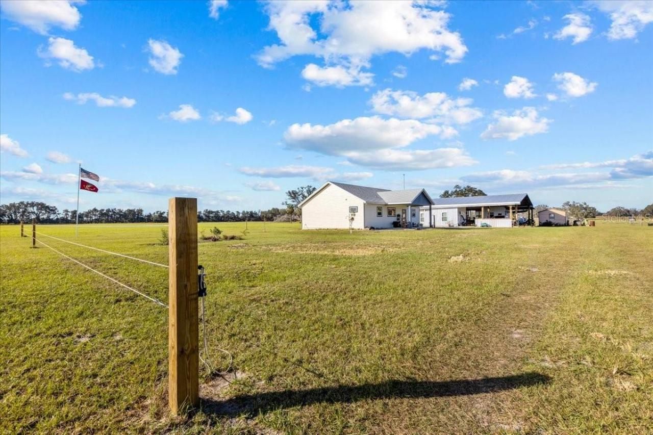 9271 NW 70 Street, Chiefland, FL 32626 Photo