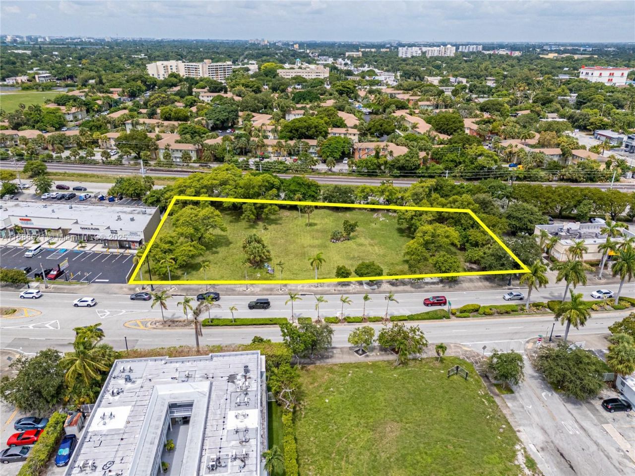5220 Biscayne, Miami, FL 33137 Photo